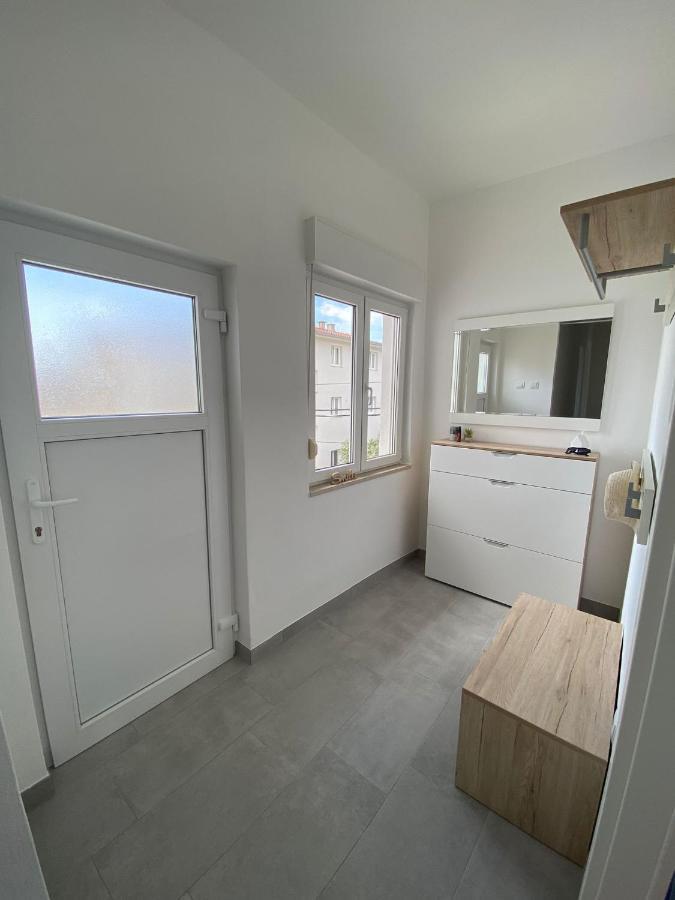 Apartment Milena Kastela Mit Whirlpool Buitenkant foto